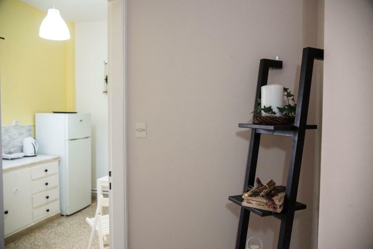 Cobalt Apartment Near Athens Airport アルテミダ エクステリア 写真